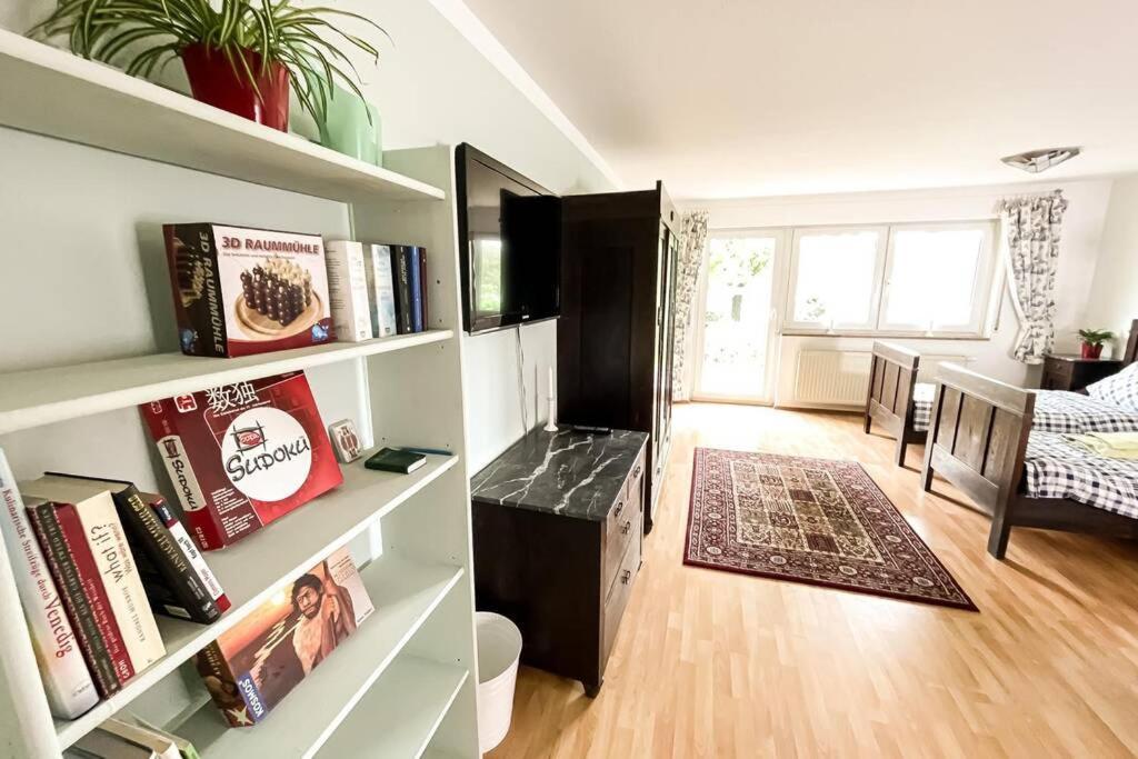 Apartment Am Auensee Mit Grosser Terrasse & Privat-Parkplatz Leipzig Exteriör bild