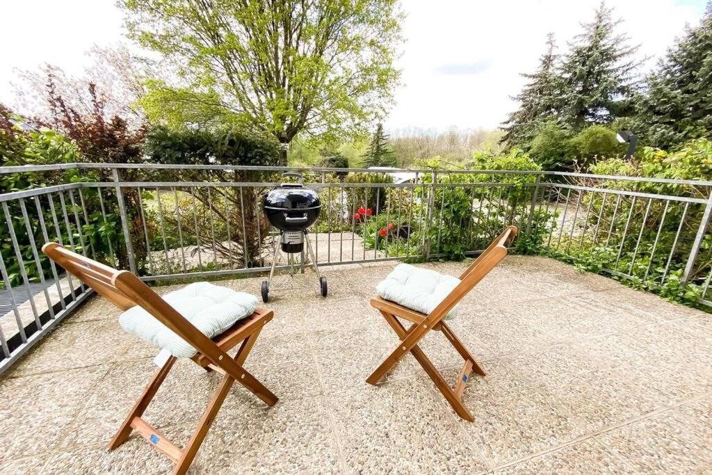 Apartment Am Auensee Mit Grosser Terrasse & Privat-Parkplatz Leipzig Exteriör bild